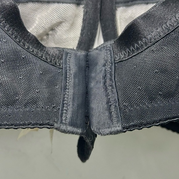 Wacoal Black & Cream Lace Underwire Adjustable Strap Bra 38DD - Picture 6 of 14